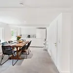 Feriehus Carolinen Hof 2 *